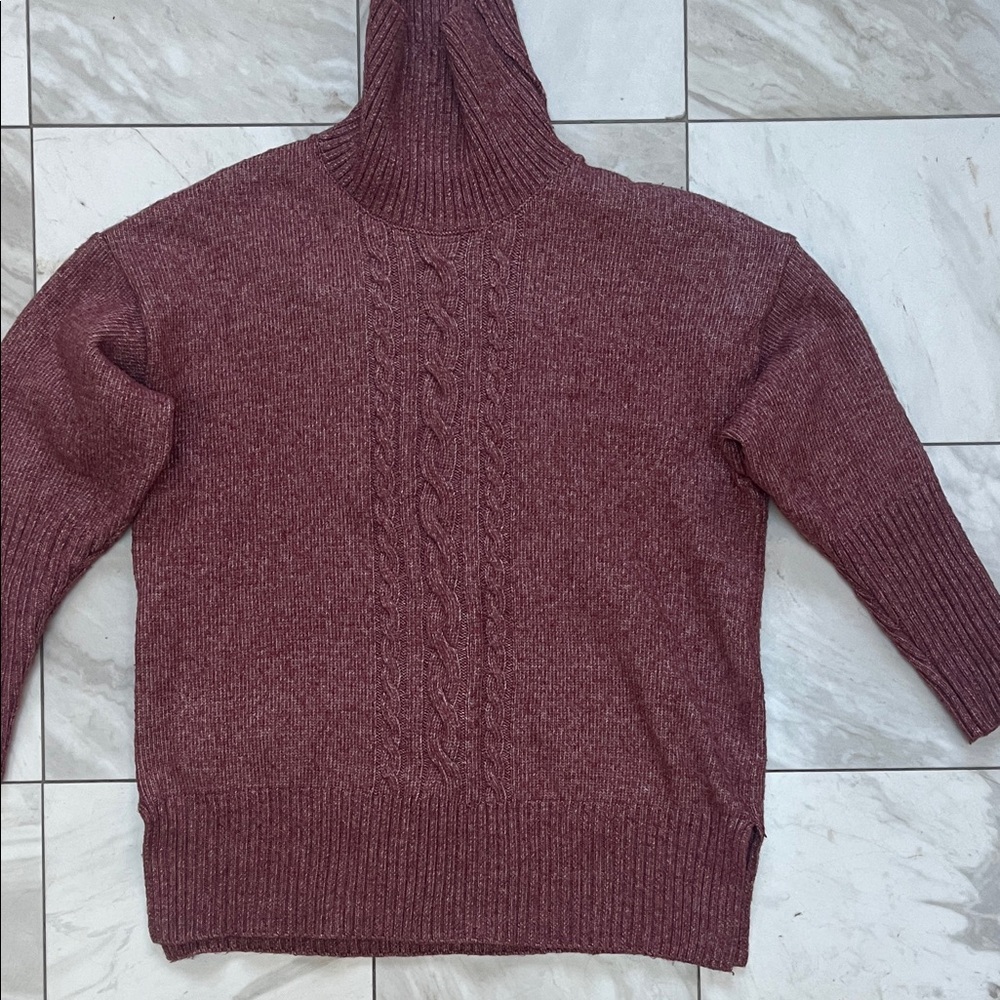 Lulu’s muted purple turtle neck Sweater